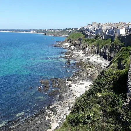 Haute Meuble Avec Cour Privative