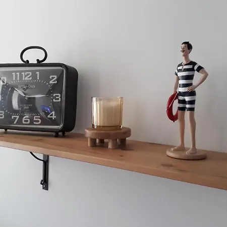 Apartment Haute Meuble Avec Cour Privative Granville