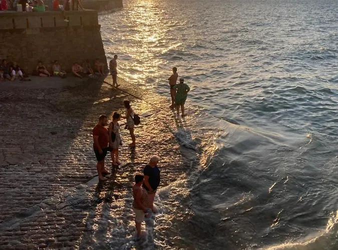 Apartmán Haute Meuble Avec Cour Privative Granville