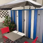 Haute Meuble Avec Cour Privative Apartment