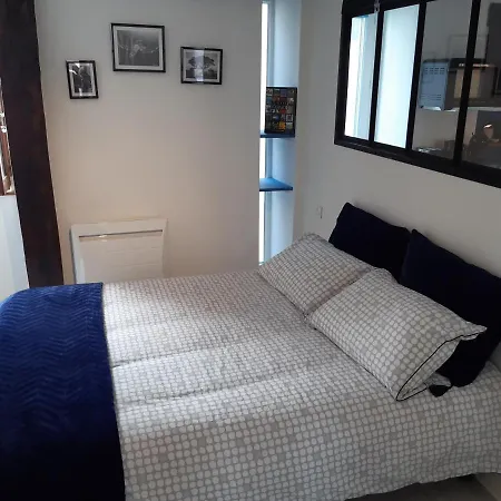 Haute Meuble Avec Cour Privative * Granville