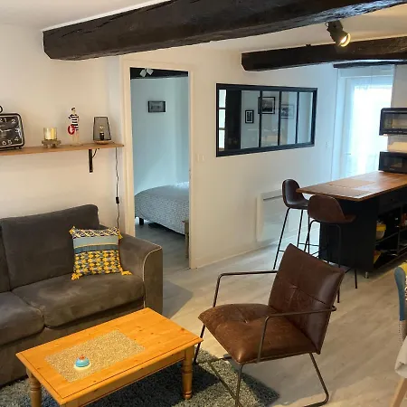 Haute Meuble Avec Cour Privative Apartment